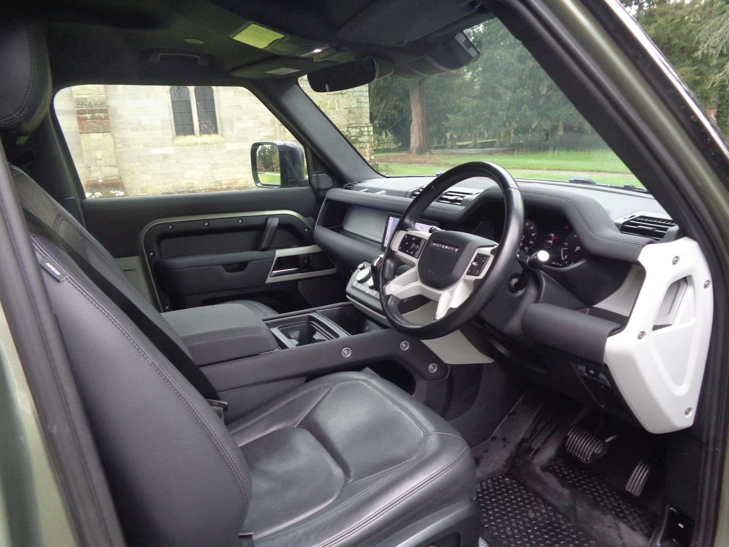 Used Land Rover Defender 2022 for sale - 77677264: Photo 10