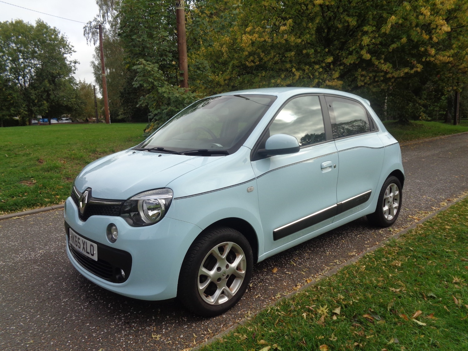 Used Renault Twingo 2015 for sale - 76845072: Photo 2