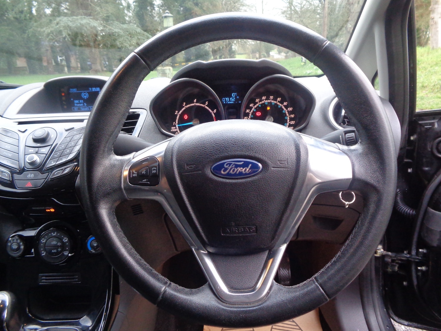 Used Ford Fiesta 2013 for sale - 77649840: Photo 10