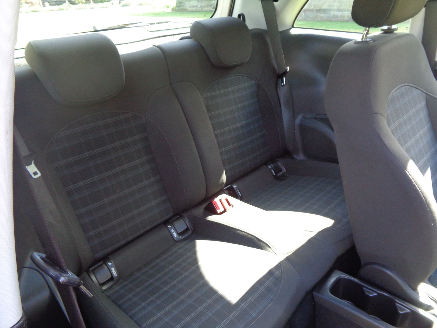 Used Vauxhall ADAM 2015 for sale - 78107724: Photo 13