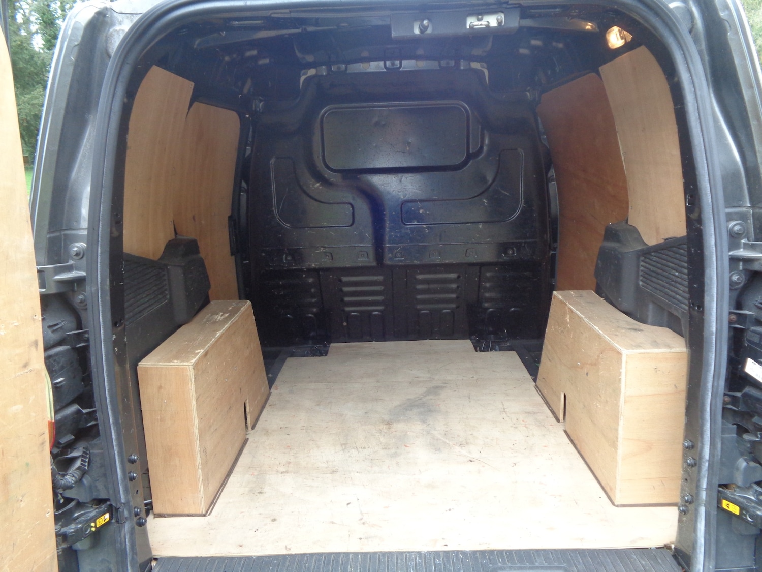 Used Ford Transit Courier 2017 for sale - 77677247: Photo 14