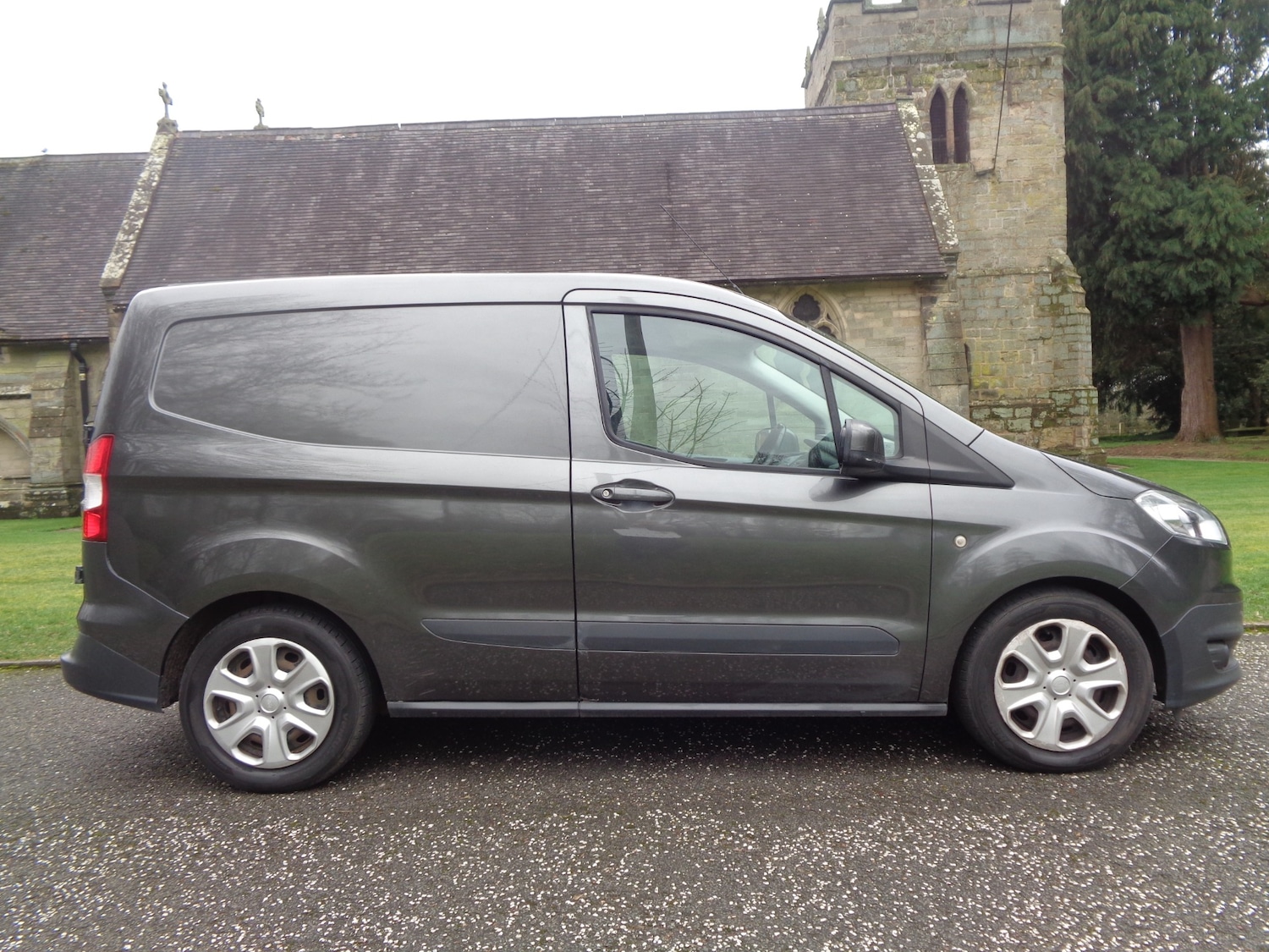 Used Ford Transit Courier 2017 for sale - 77677247: Photo 3