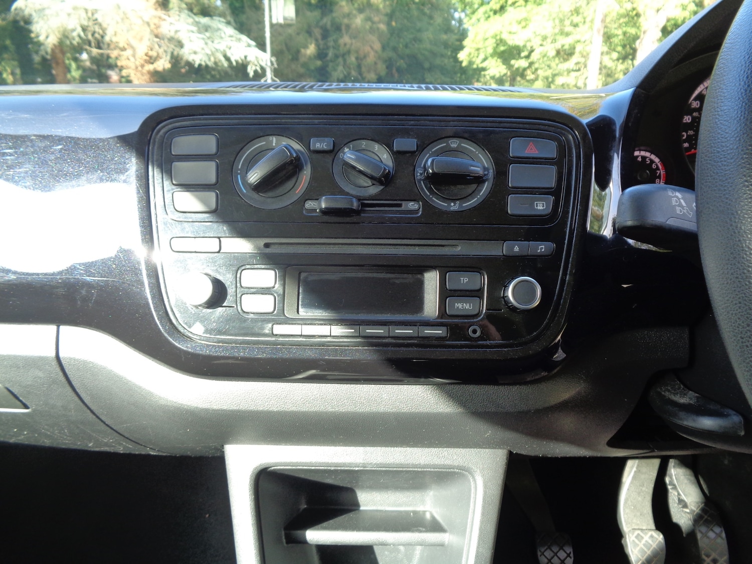Used Volkswagen up! 2013 for sale - 76075551: Photo 10