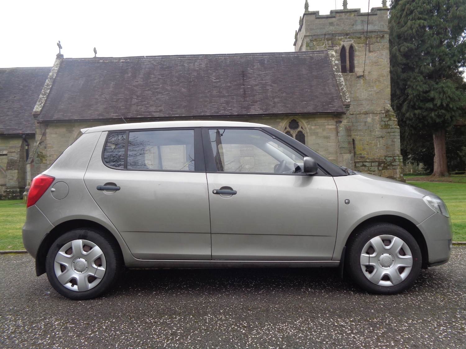 Used Skoda Fabia 2010 for sale - 77901767: Photo 3