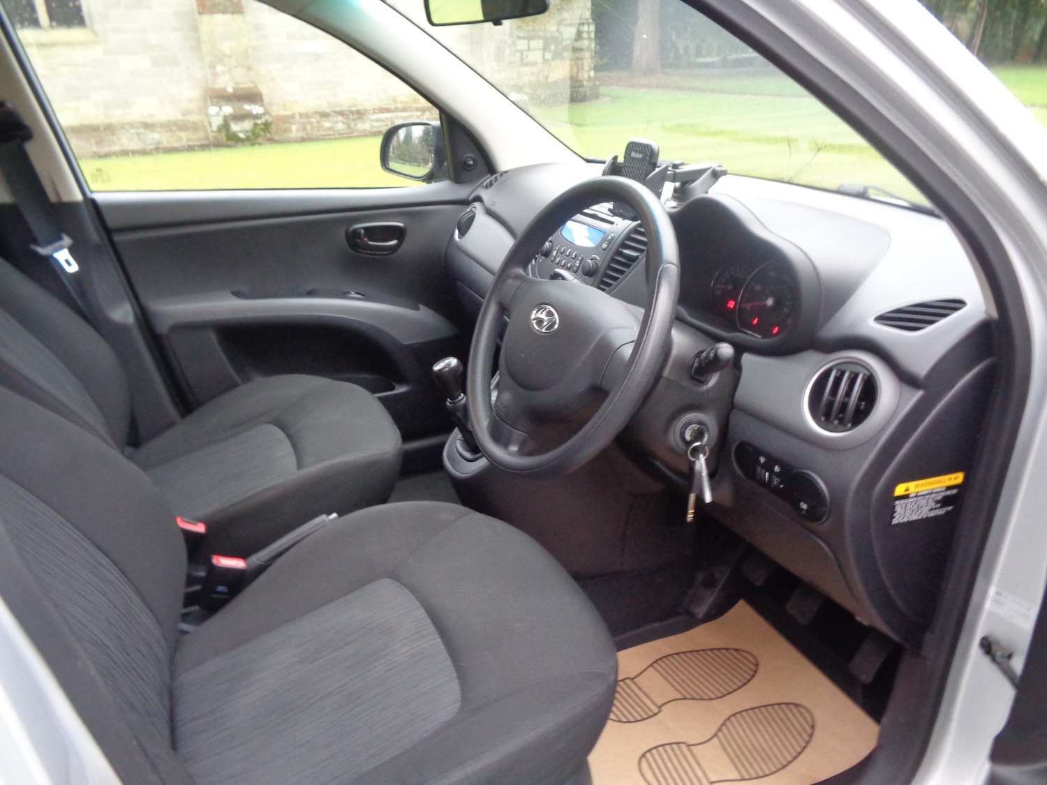 Used Hyundai i10 2014 for sale - 77282760: Photo 8