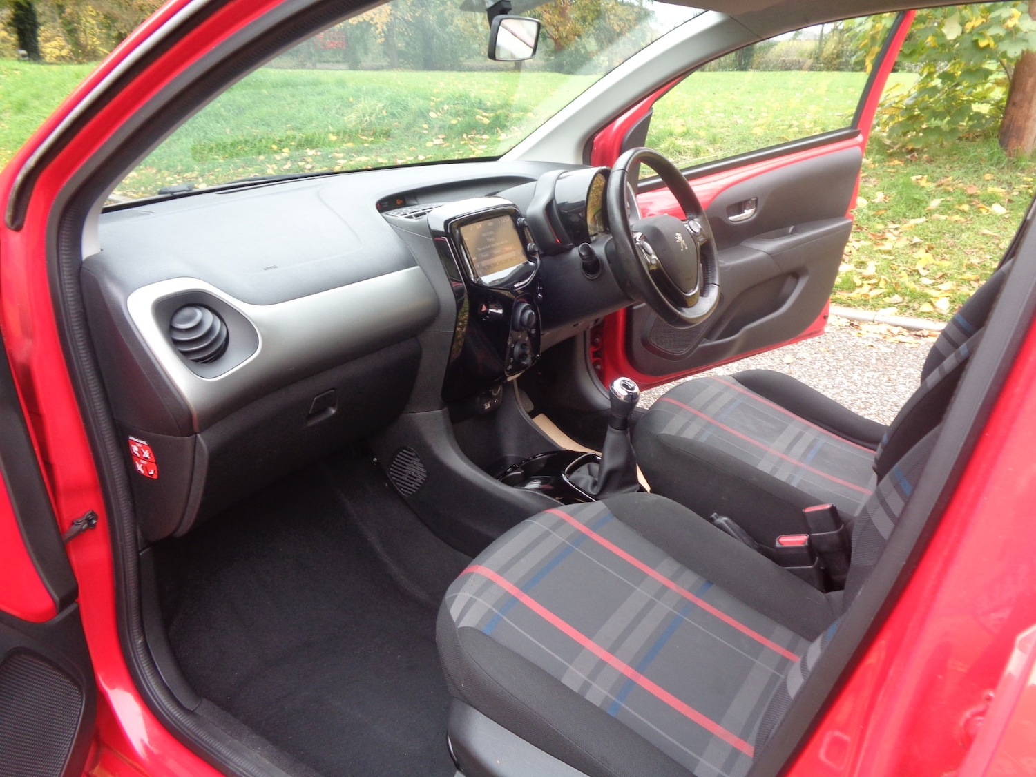 Used Peugeot 108 2015 for sale - 76412566: Photo 10