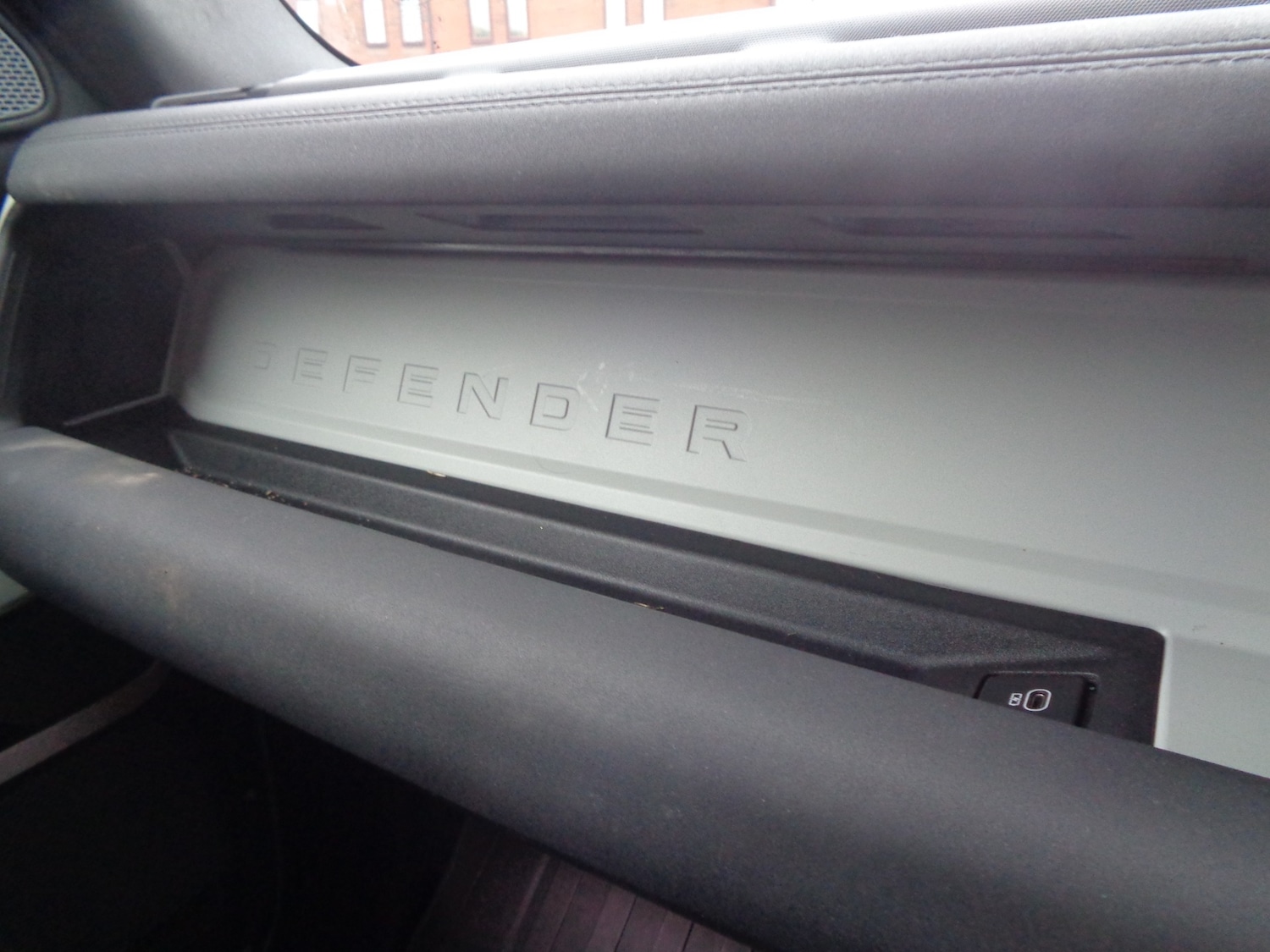 Used Land Rover Defender 2022 for sale - 77418390: Photo 15