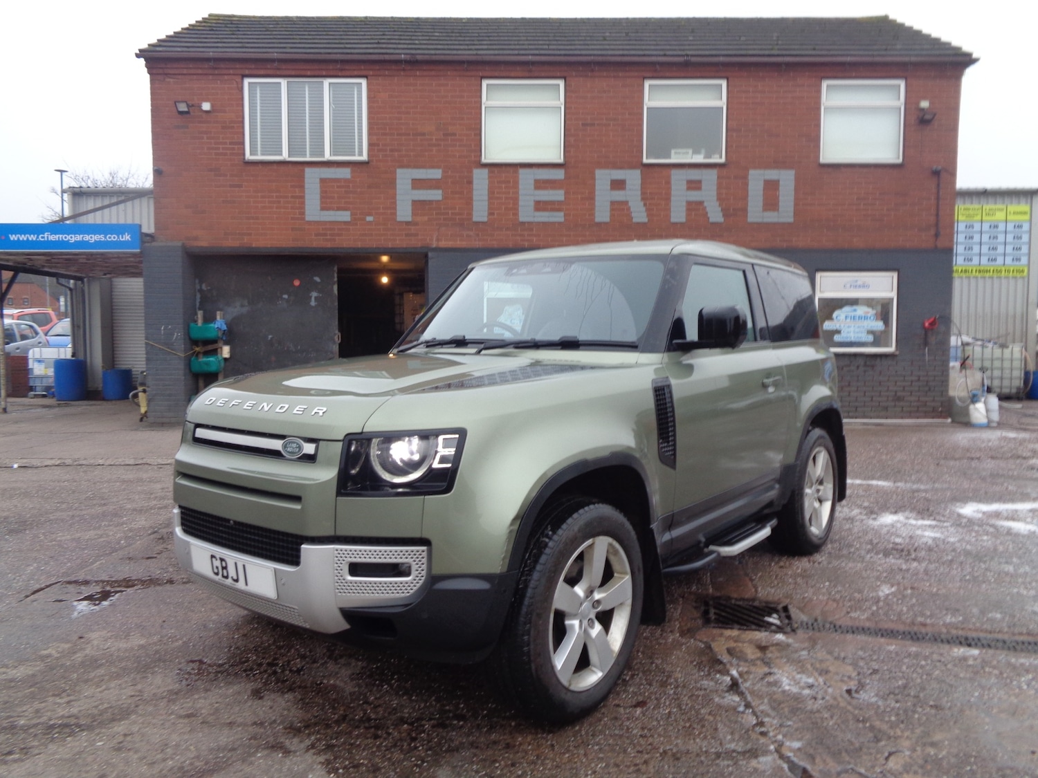 Used Land Rover Defender 2022 for sale - 77418390: Photo 2
