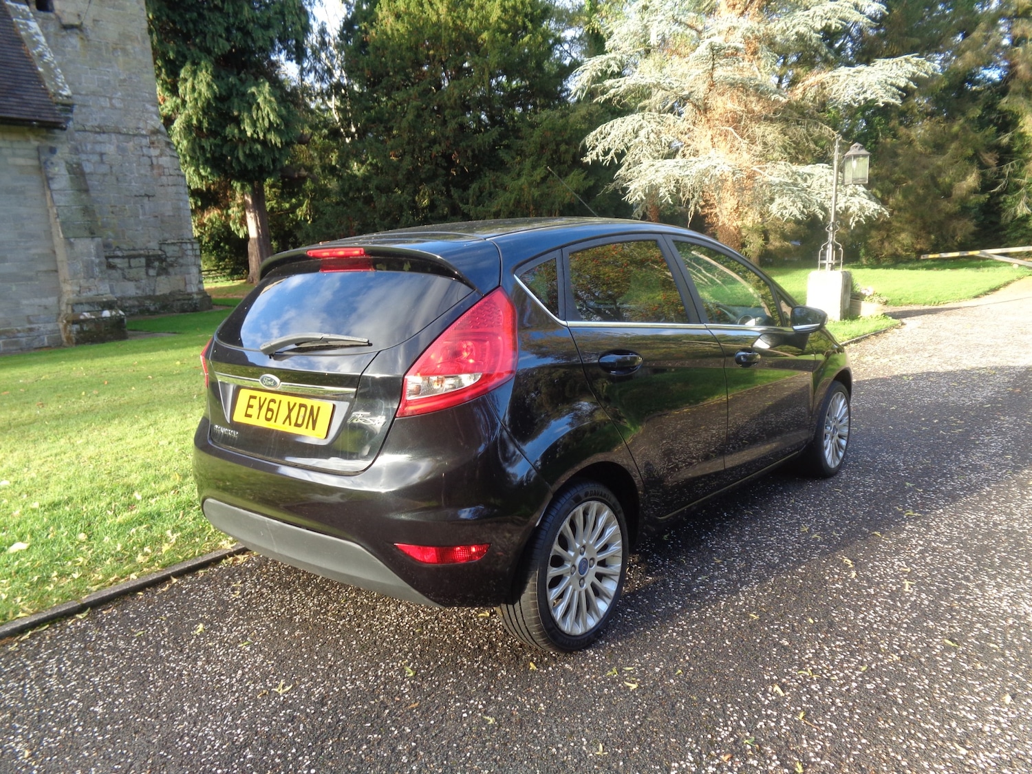 Used Ford Fiesta 2011 for sale - 76170395: Photo 5