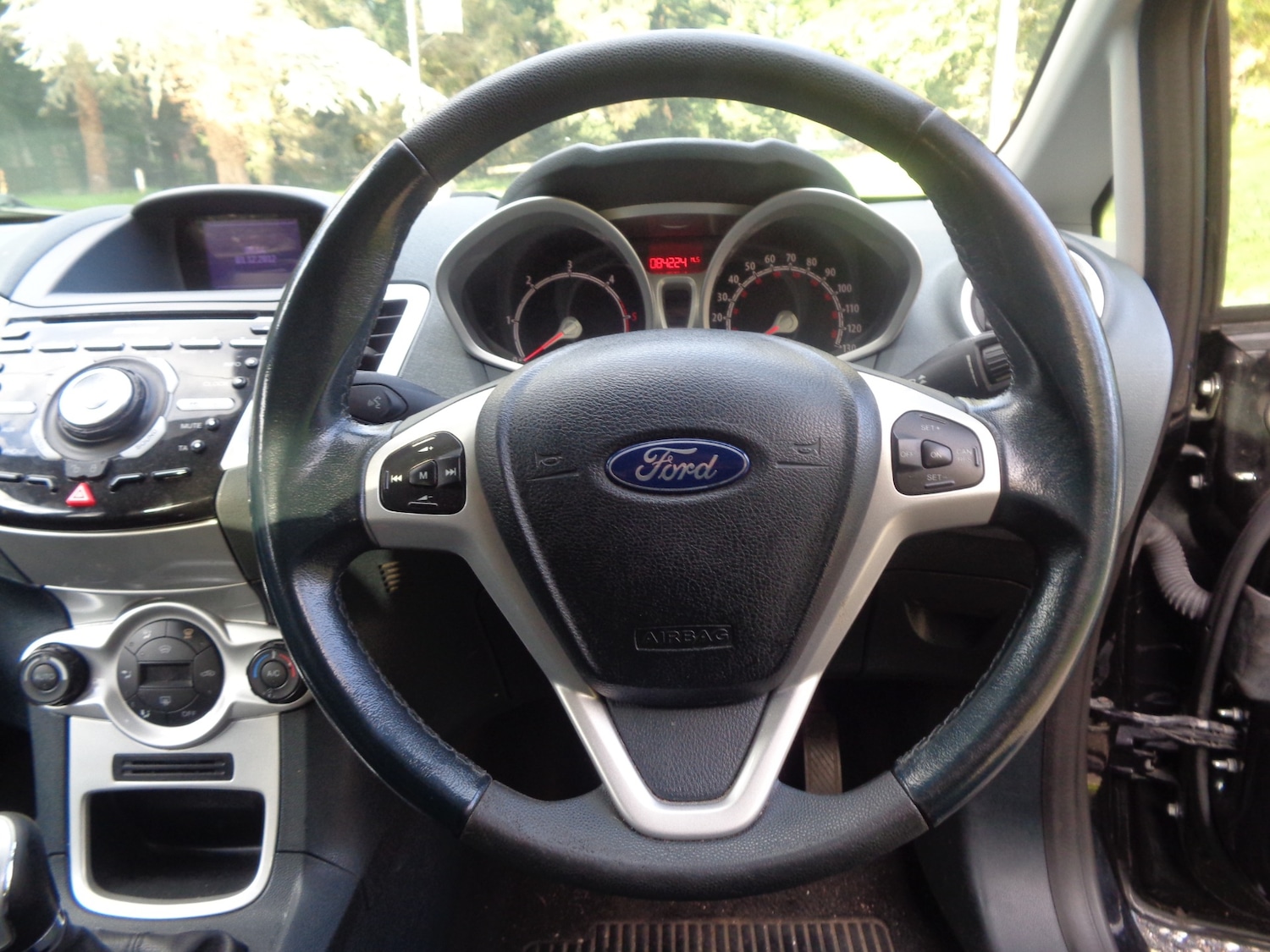Used Ford Fiesta 2011 for sale - 76170395: Photo 7