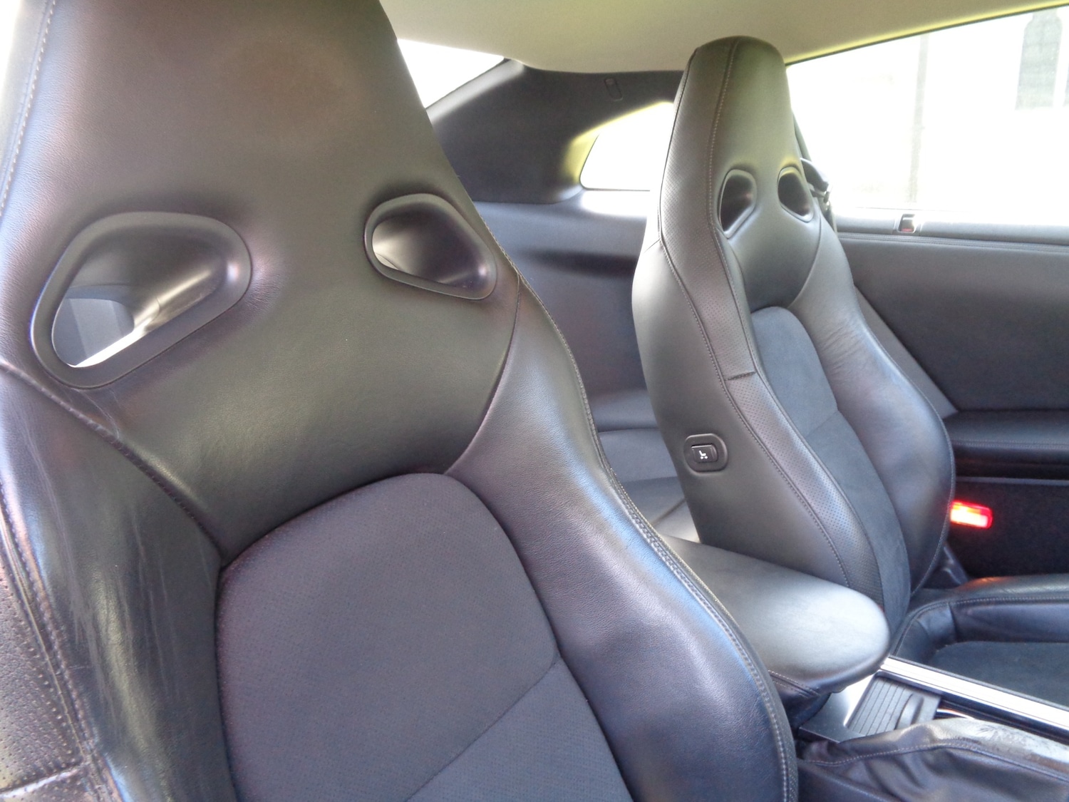 Used Nissan GT-R 2010 for sale - 77973555: Photo 15