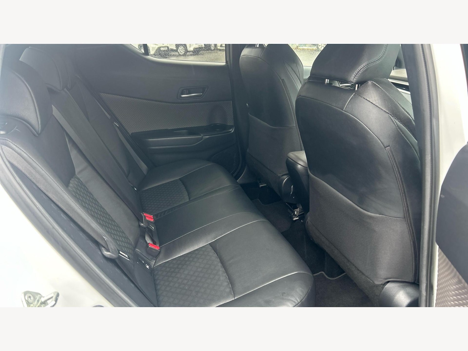 Used Toyota C-HR 2022 for sale - 76865760: Photo 14