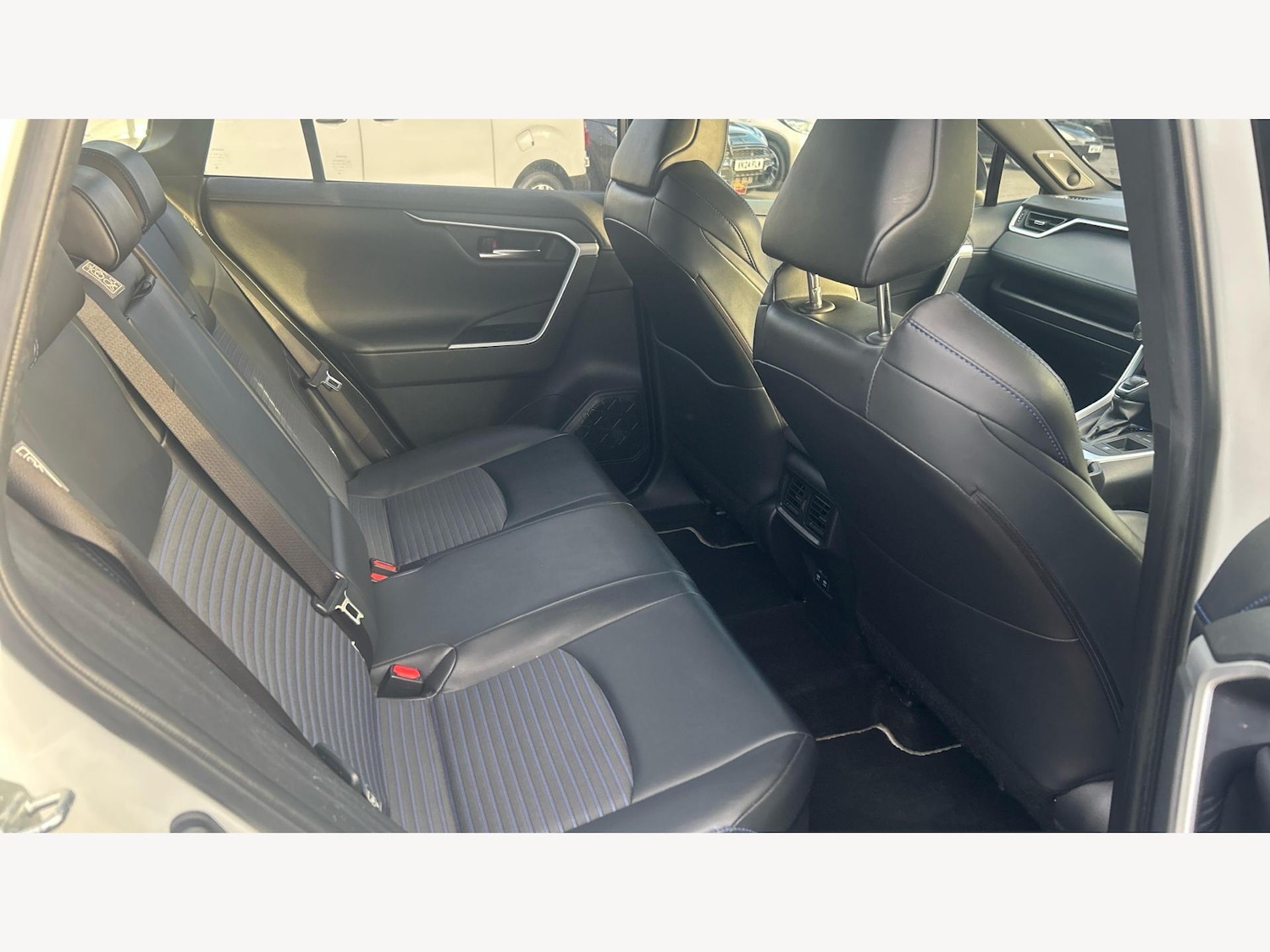 Used Toyota RAV4 2020 for sale - 76522505: Photo 14