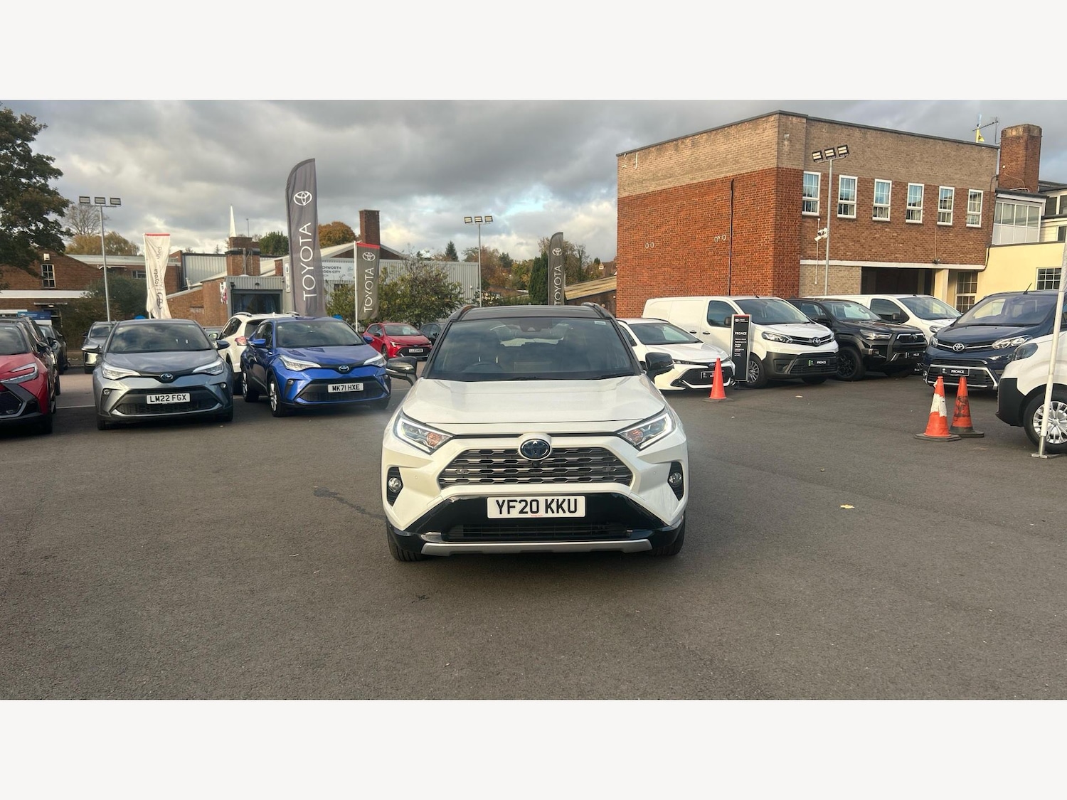 Used Toyota RAV4 2020 for sale - 76522505: Photo 17