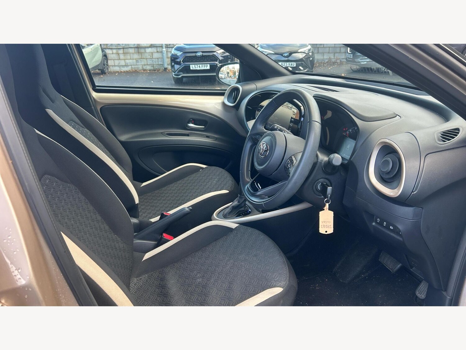 Used Toyota Aygo X 2023 for sale - 76994213: Photo 13