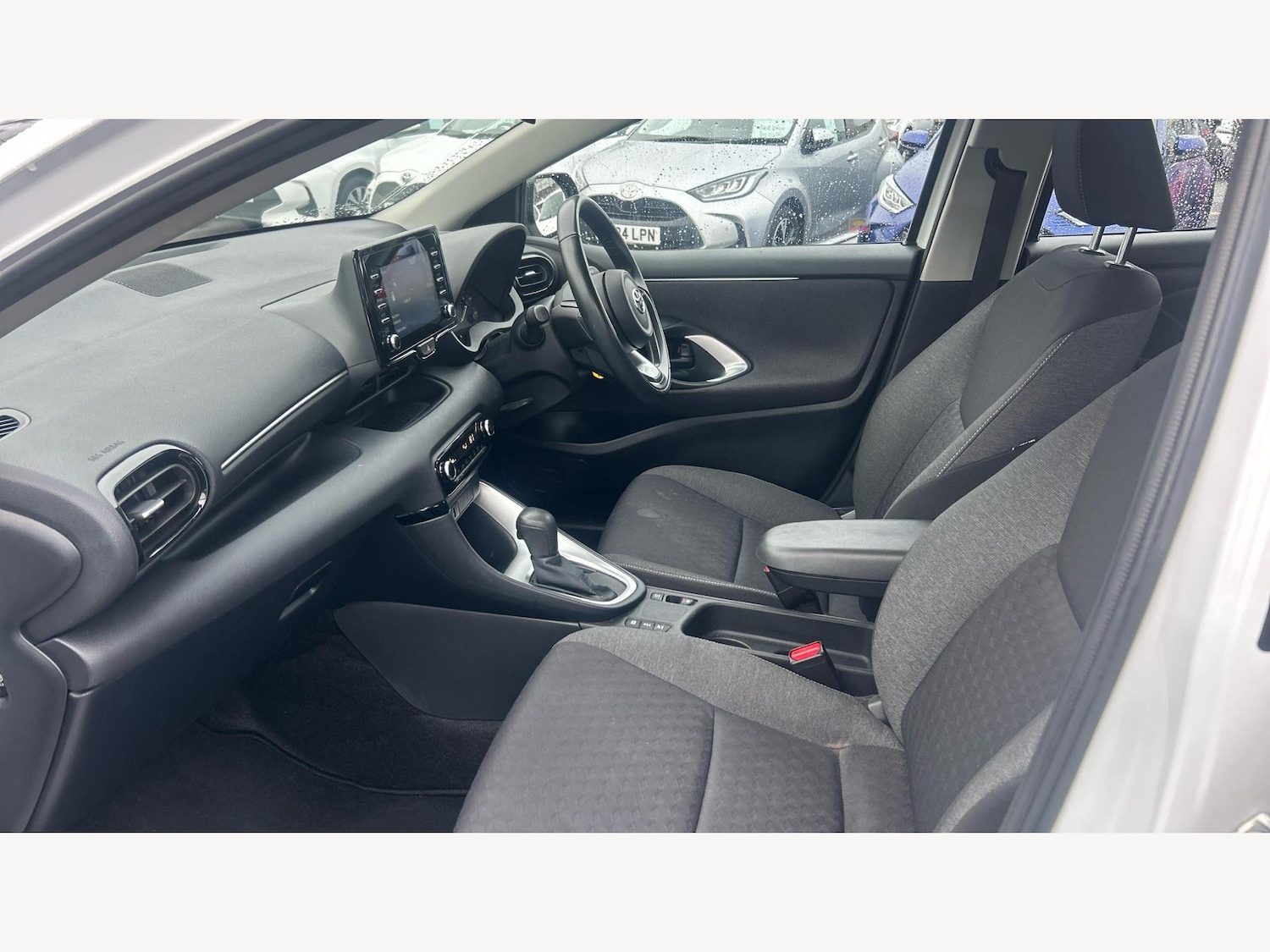 Used Toyota Yaris for sale - 77387675: Photo 12