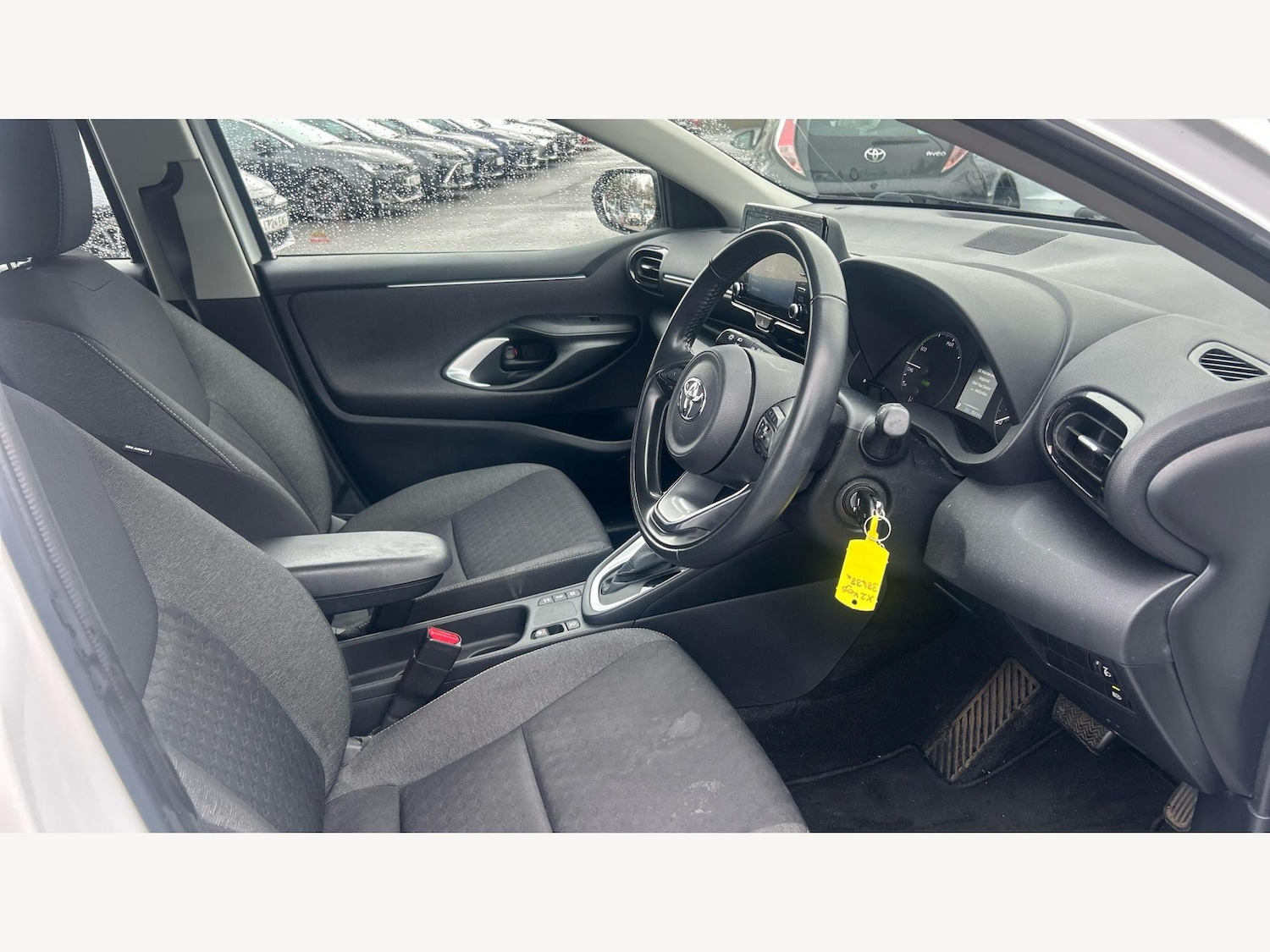 Used Toyota Yaris for sale - 77387675: Photo 13