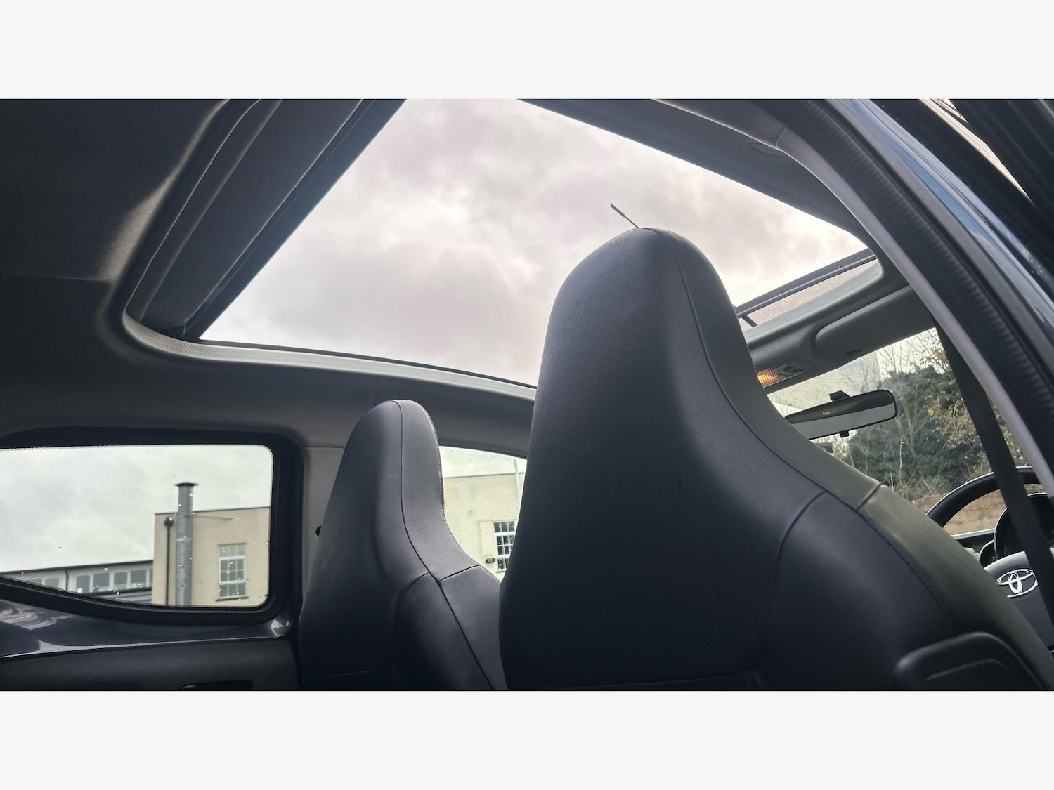 Used Toyota AYGO 2016 for sale - 76572302: Photo 22