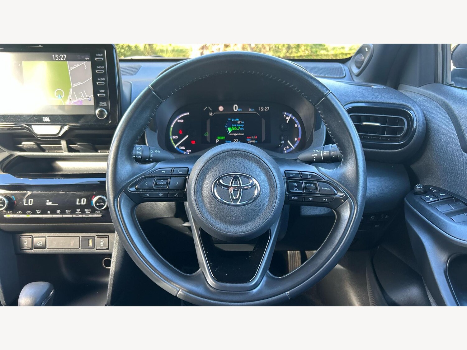 Used Toyota Yaris Cross 2022 for sale - 76200542: Photo 10