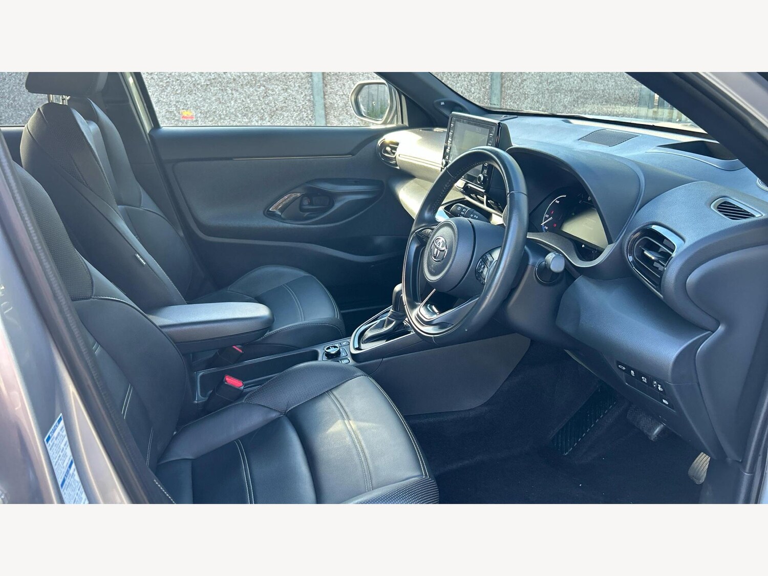 Used Toyota Yaris Cross 2022 for sale - 76200542: Photo 13