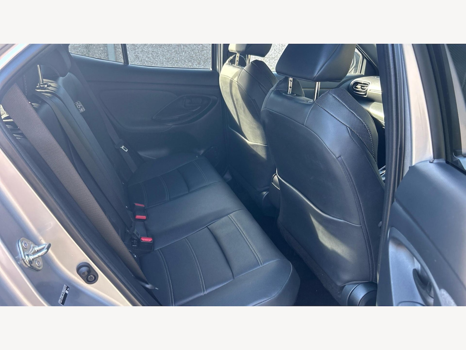 Used Toyota Yaris Cross 2022 for sale - 76200542: Photo 14
