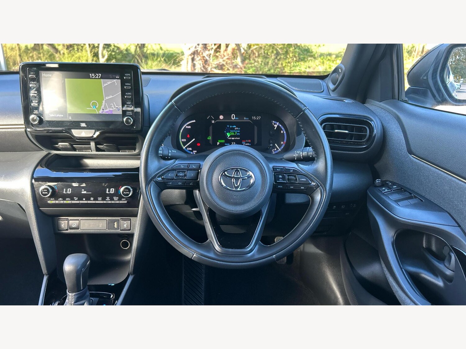 Used Toyota Yaris Cross 2022 for sale - 76200542: Photo 8