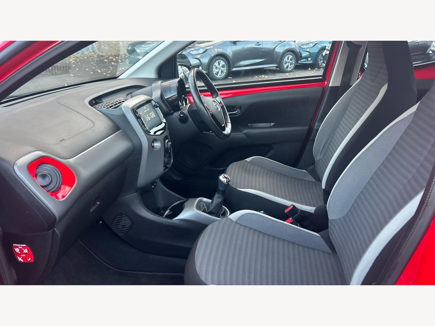Used Toyota AYGO 2019 for sale - 76522356: Photo 12