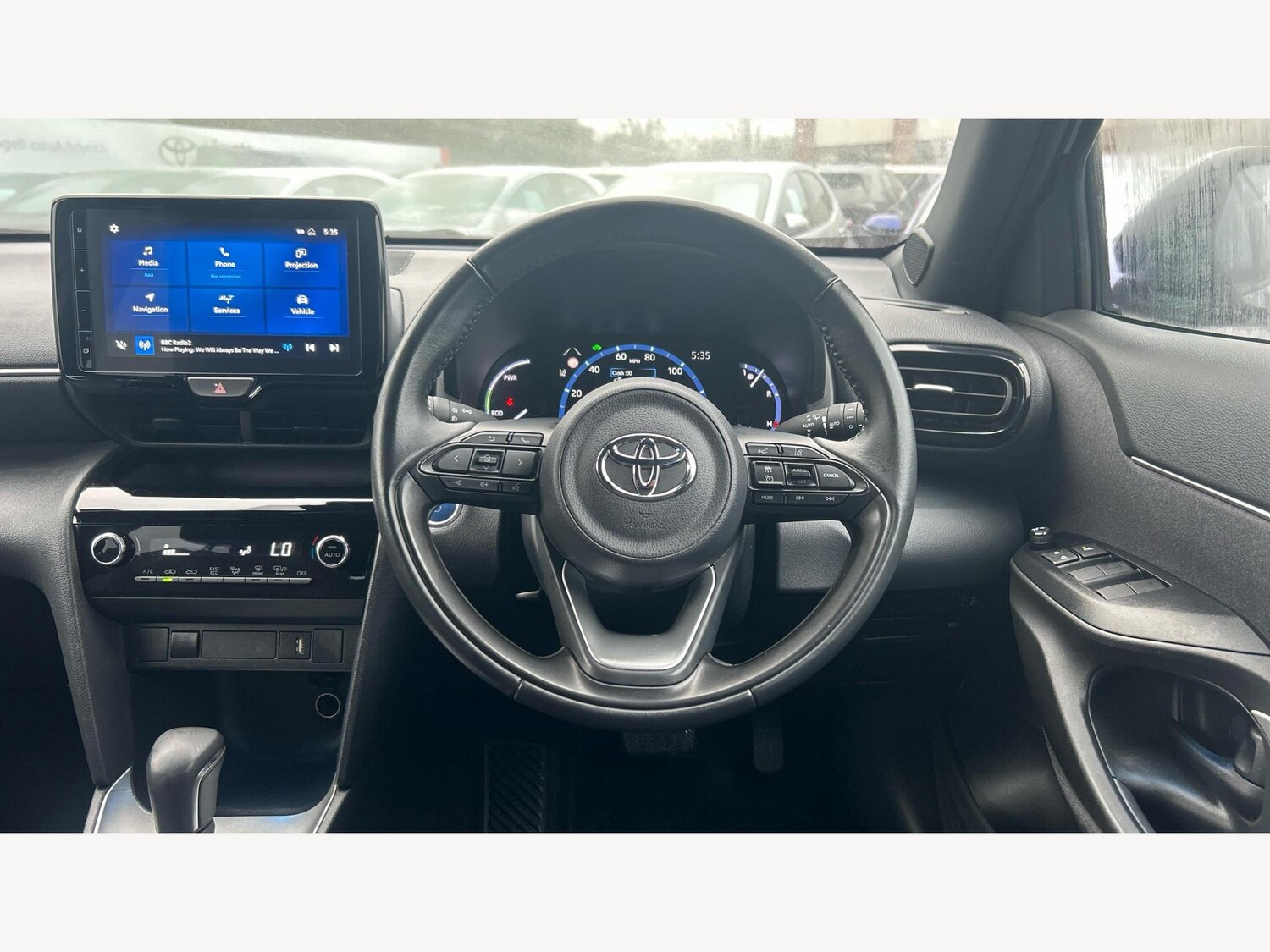 Used Toyota Yaris Cross 2022 for sale - 77343778: Photo 8