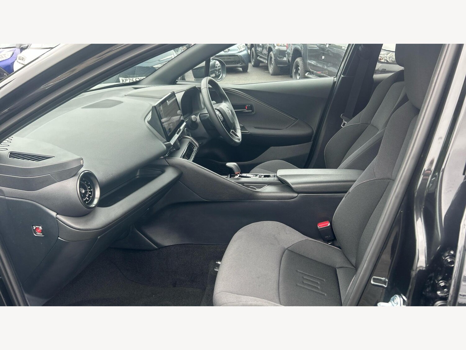 Used Toyota C-HR 2025 for sale - 76026731: Photo 12