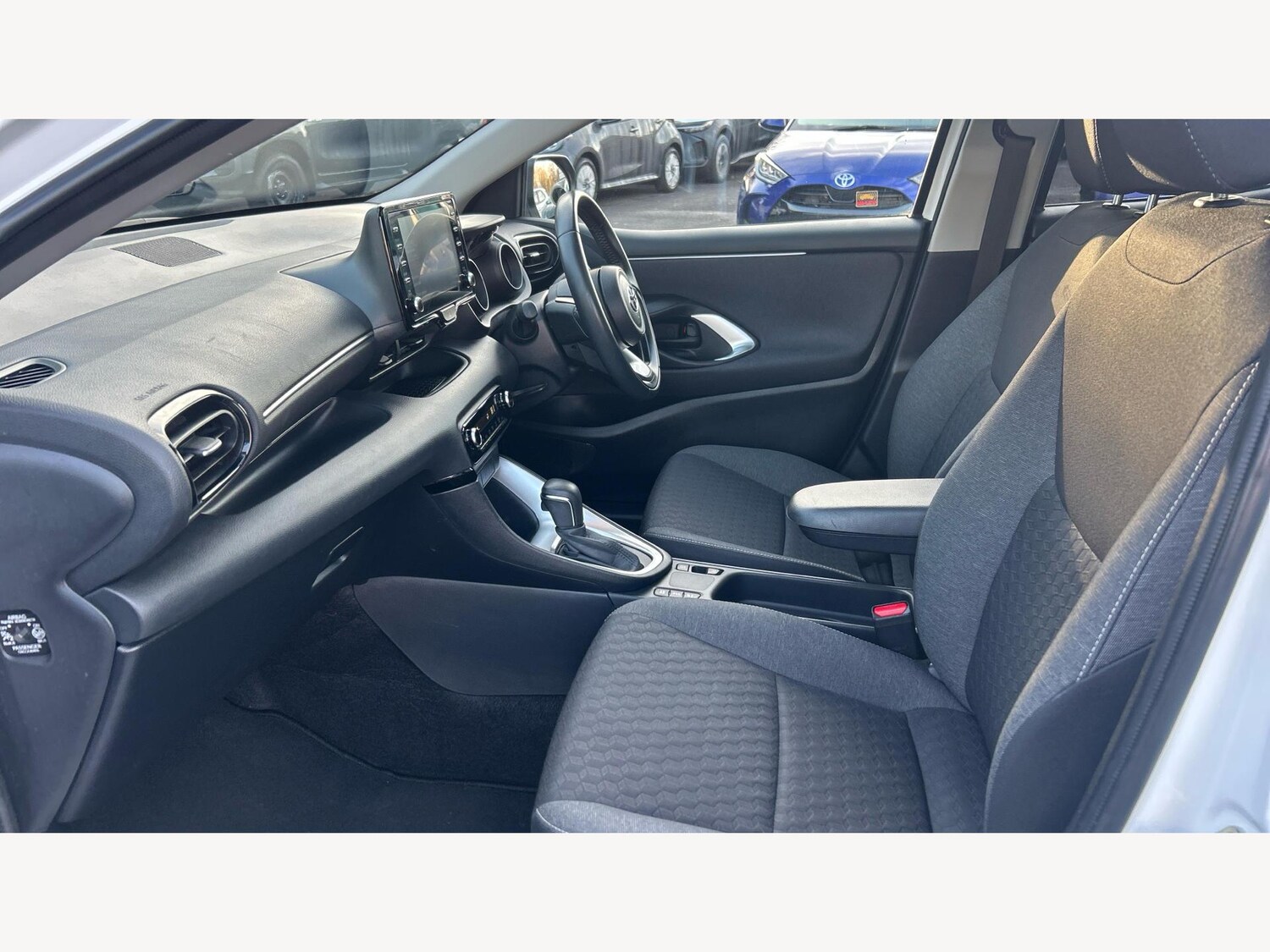 Used Toyota Yaris 2022 for sale - 76976434: Photo 12