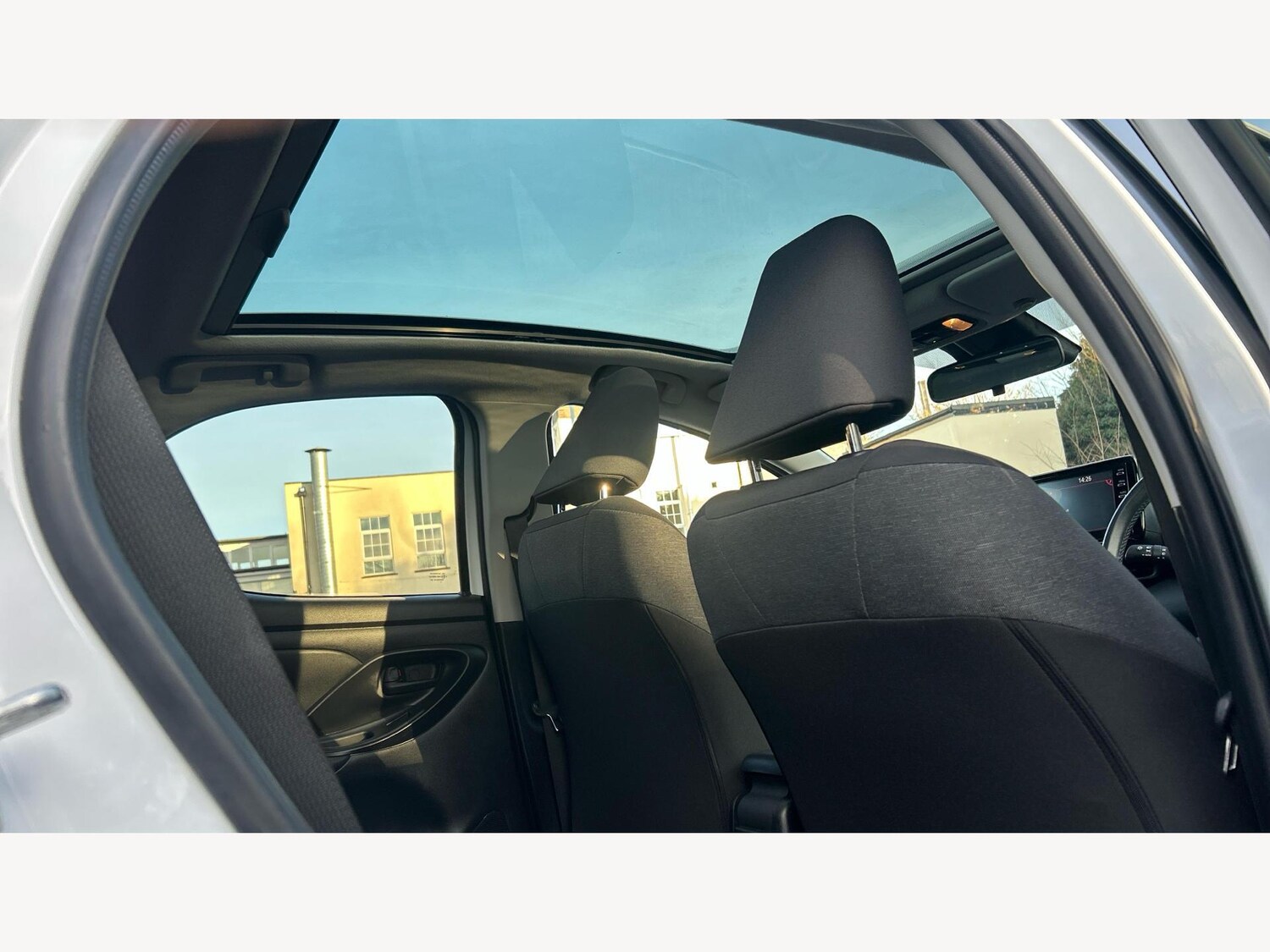 Used Toyota Yaris 2022 for sale - 76976434: Photo 22