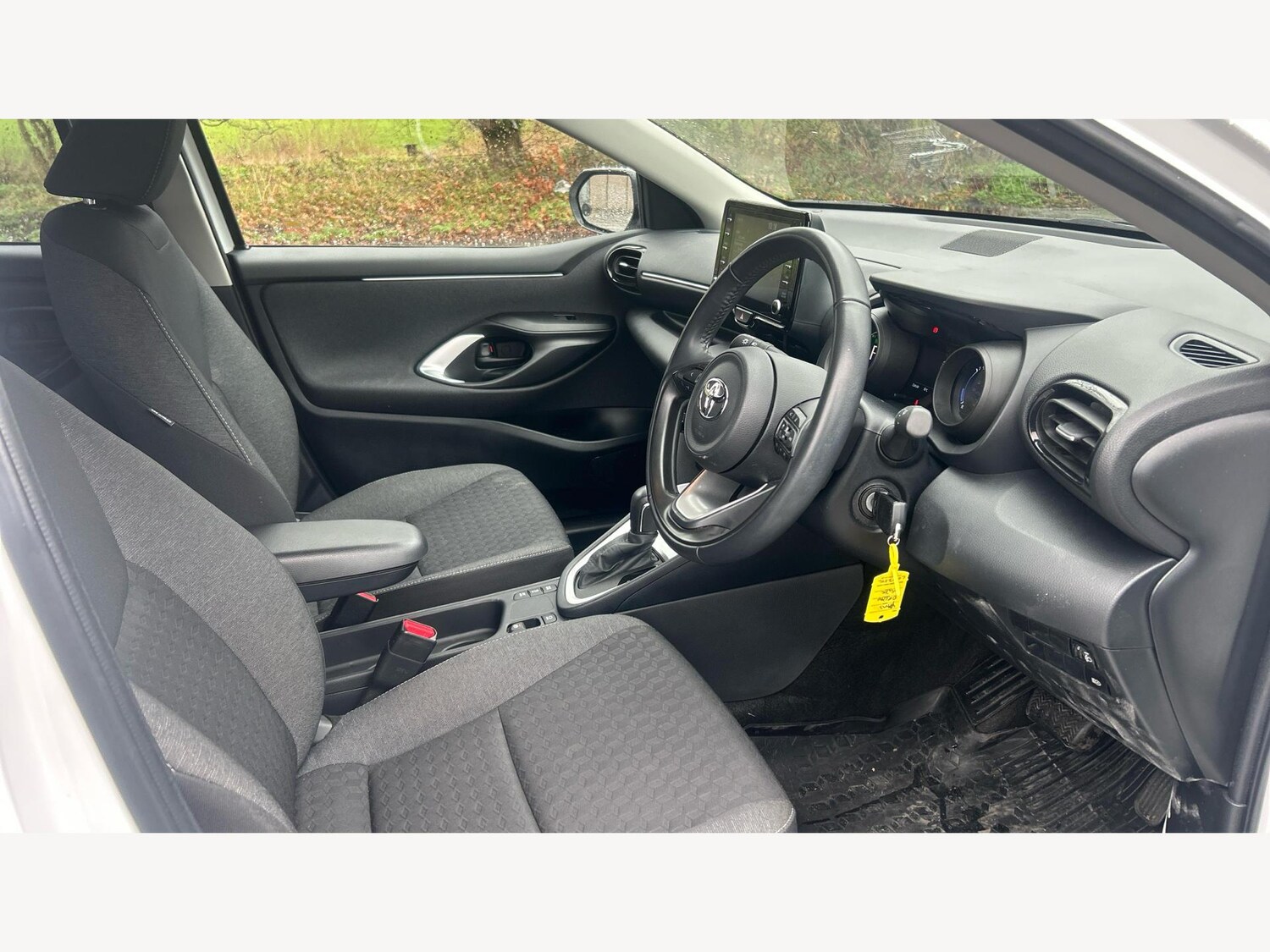 Used Toyota Yaris 2022 for sale - 77575259: Photo 13