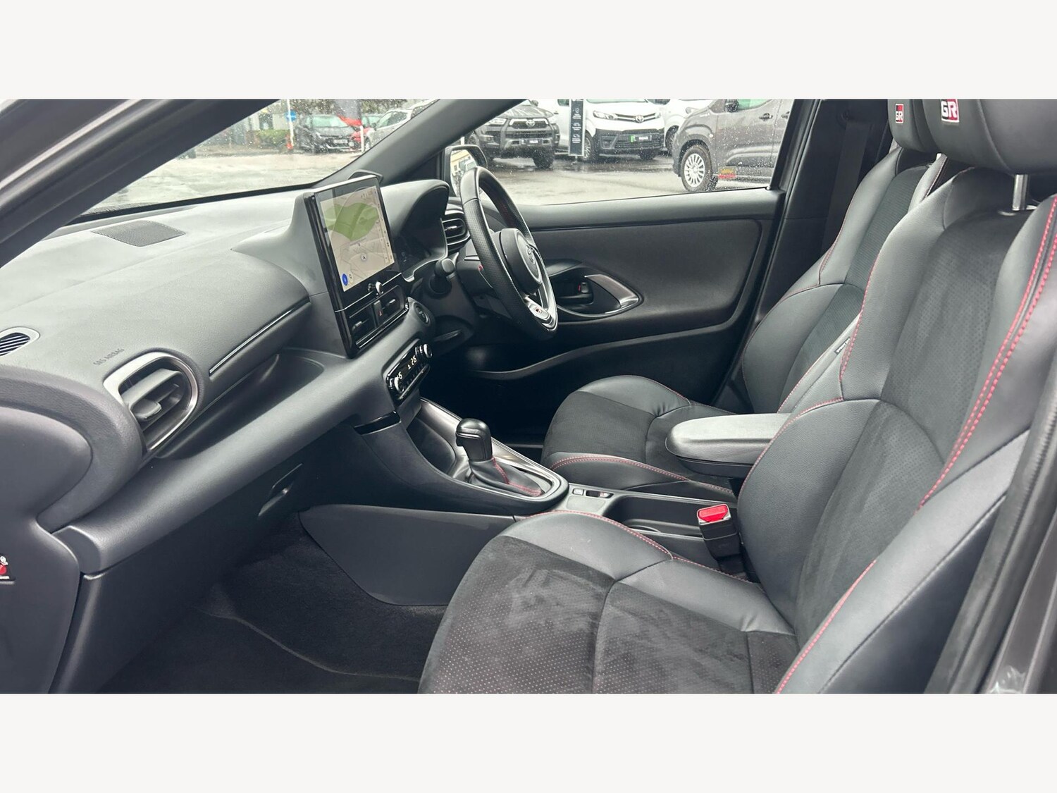 Used Toyota Yaris 2024 for sale - 77074707: Photo 12