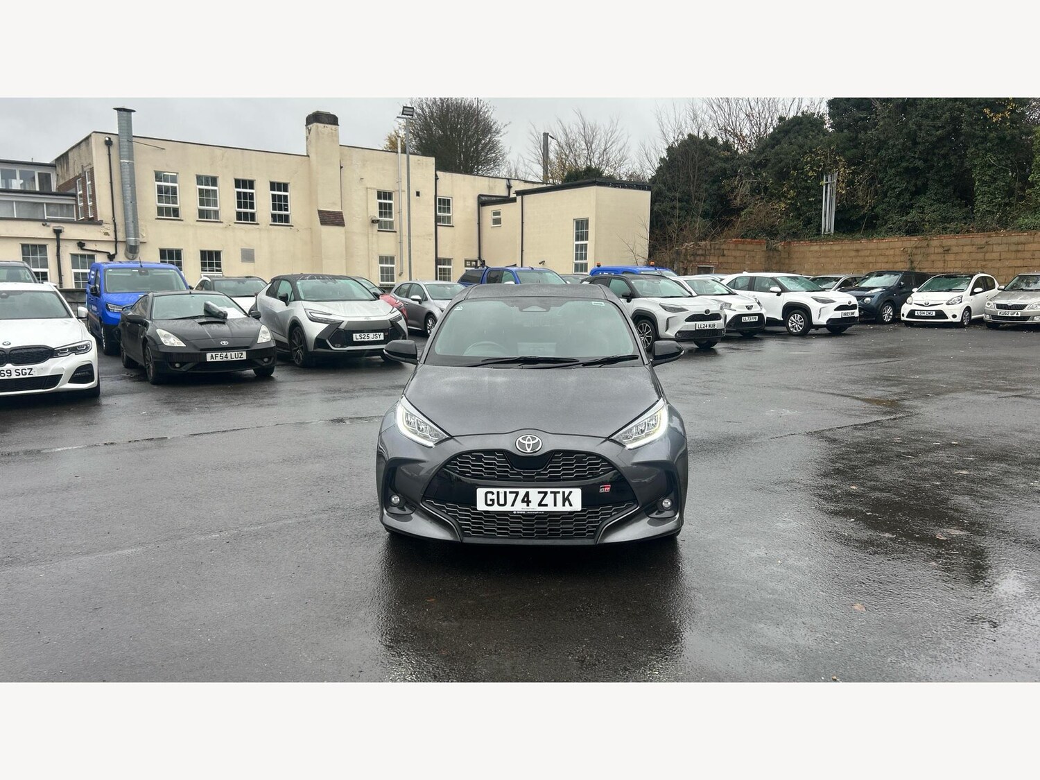 Used Toyota Yaris 2024 for sale - 77074707: Photo 17