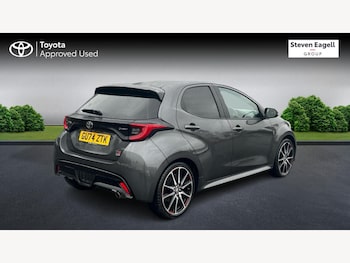 Used Toyota Yaris 2024 for sale - 77074707: Photo