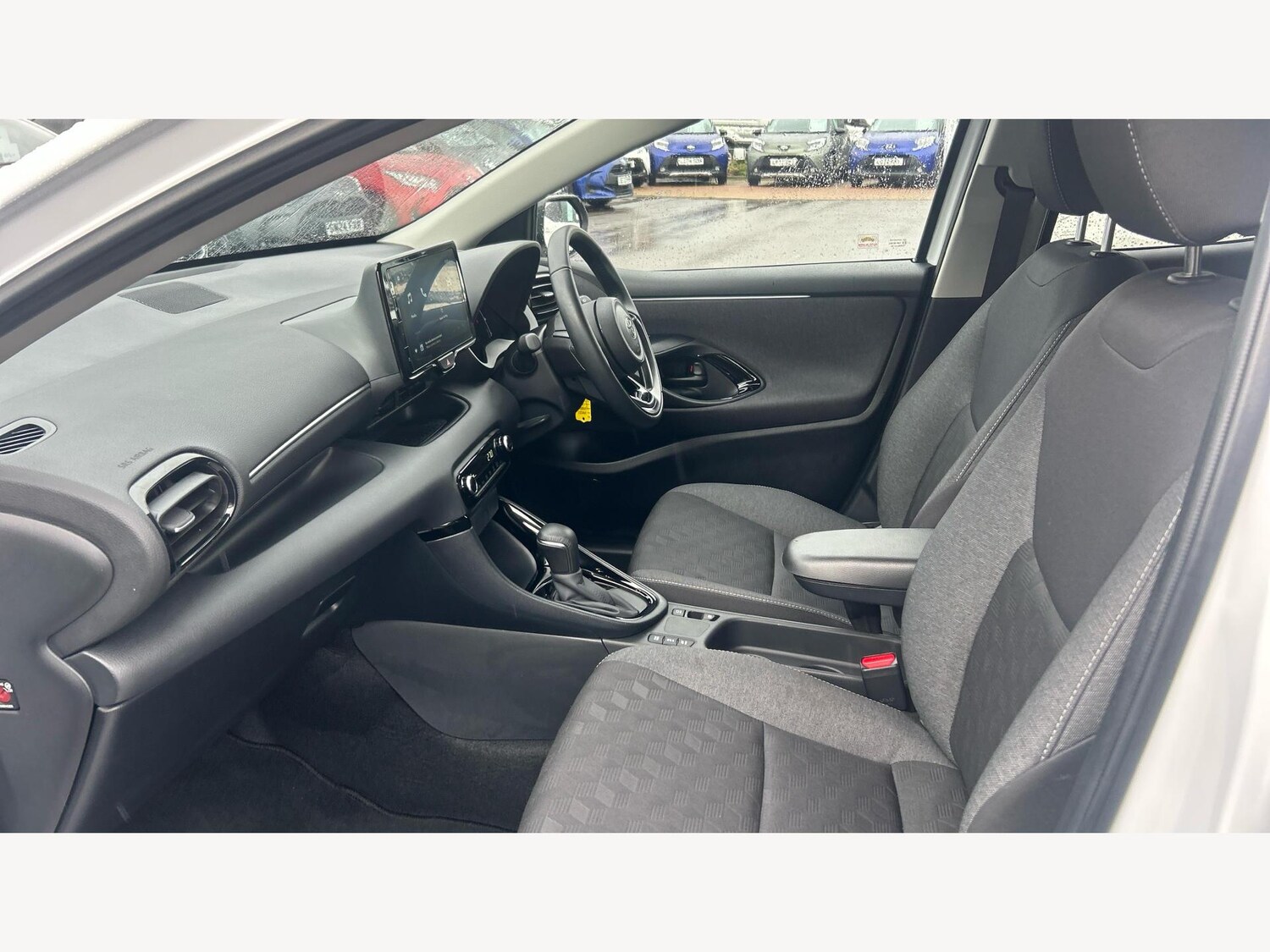 Used Toyota Yaris 2024 for sale - 77315418: Photo 12