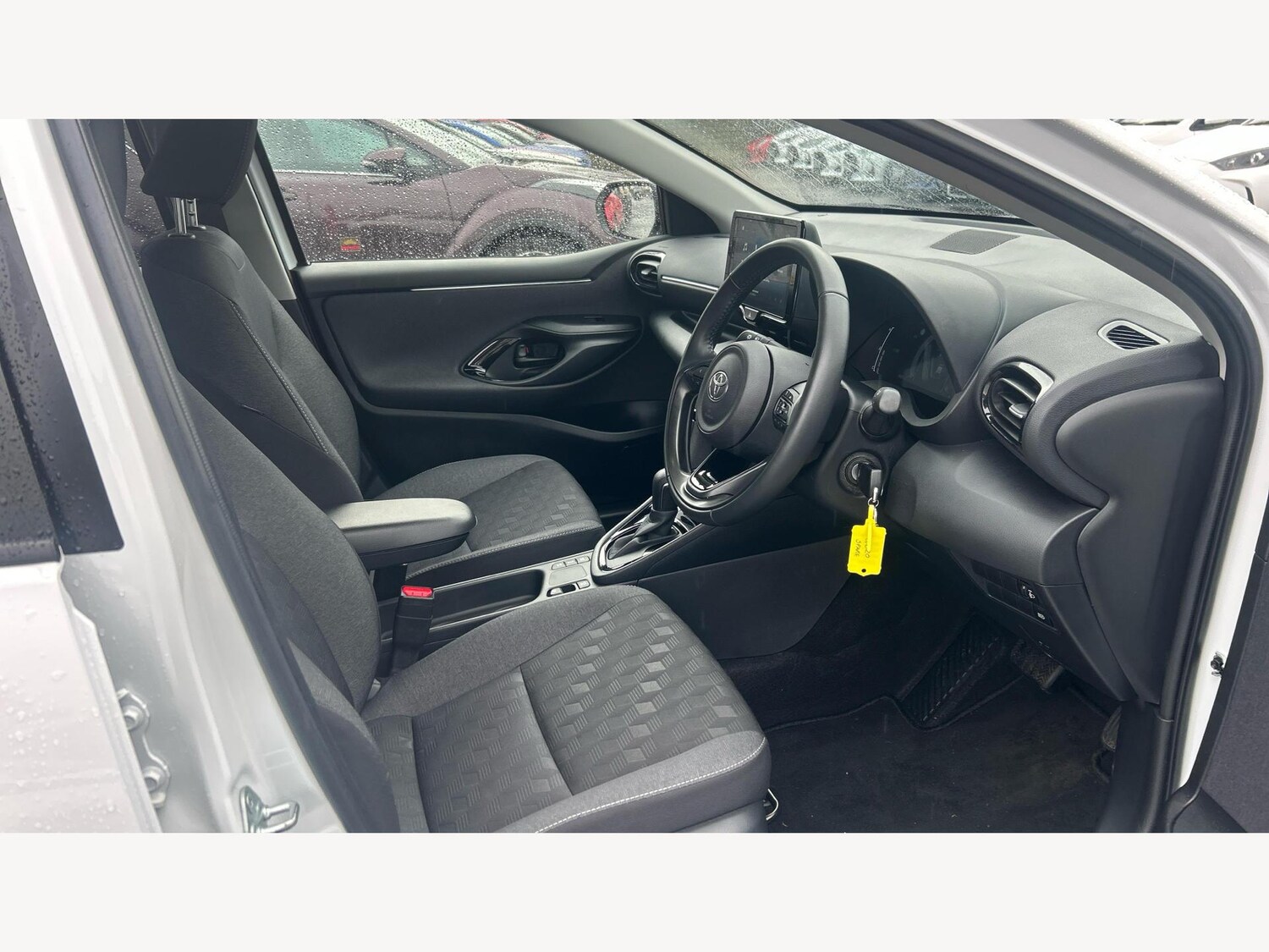 Used Toyota Yaris 2024 for sale - 77315418: Photo 13