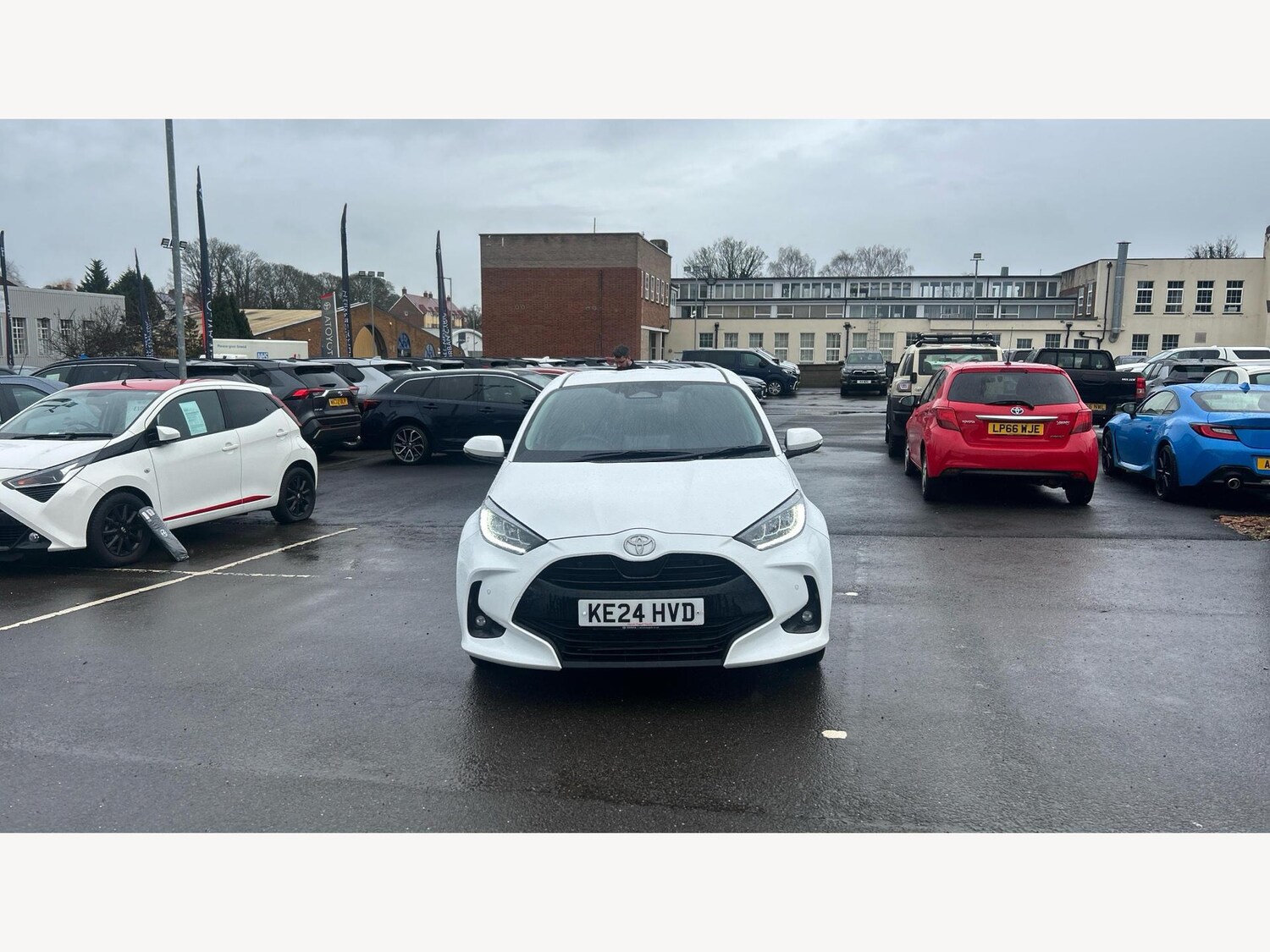 Used Toyota Yaris 2024 for sale - 77315418: Photo 17