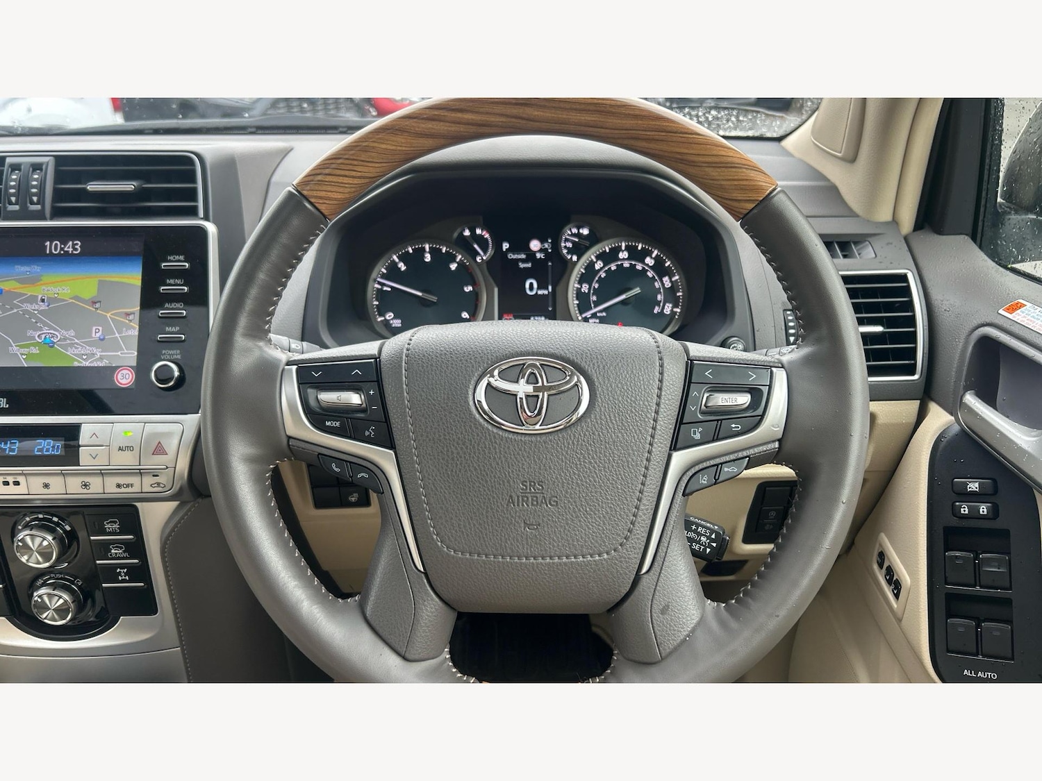 Used Toyota Land Cruiser 2024 for sale - 76360866: Photo 10