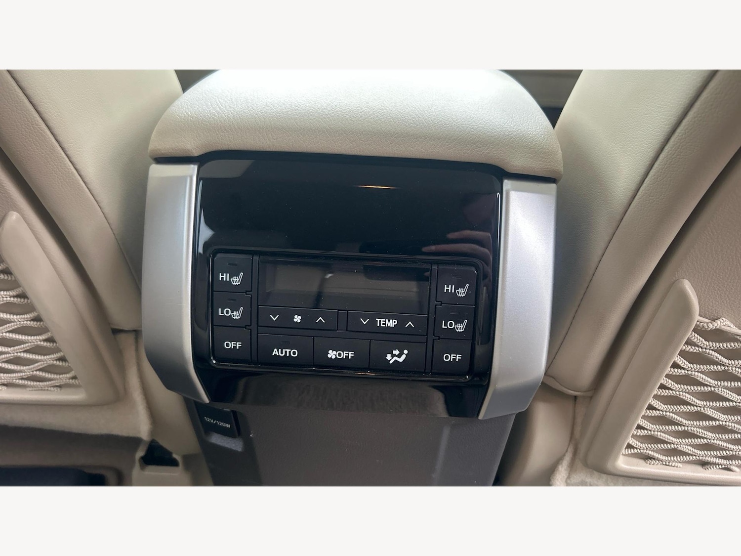 Used Toyota Land Cruiser 2024 for sale - 76360866: Photo 27