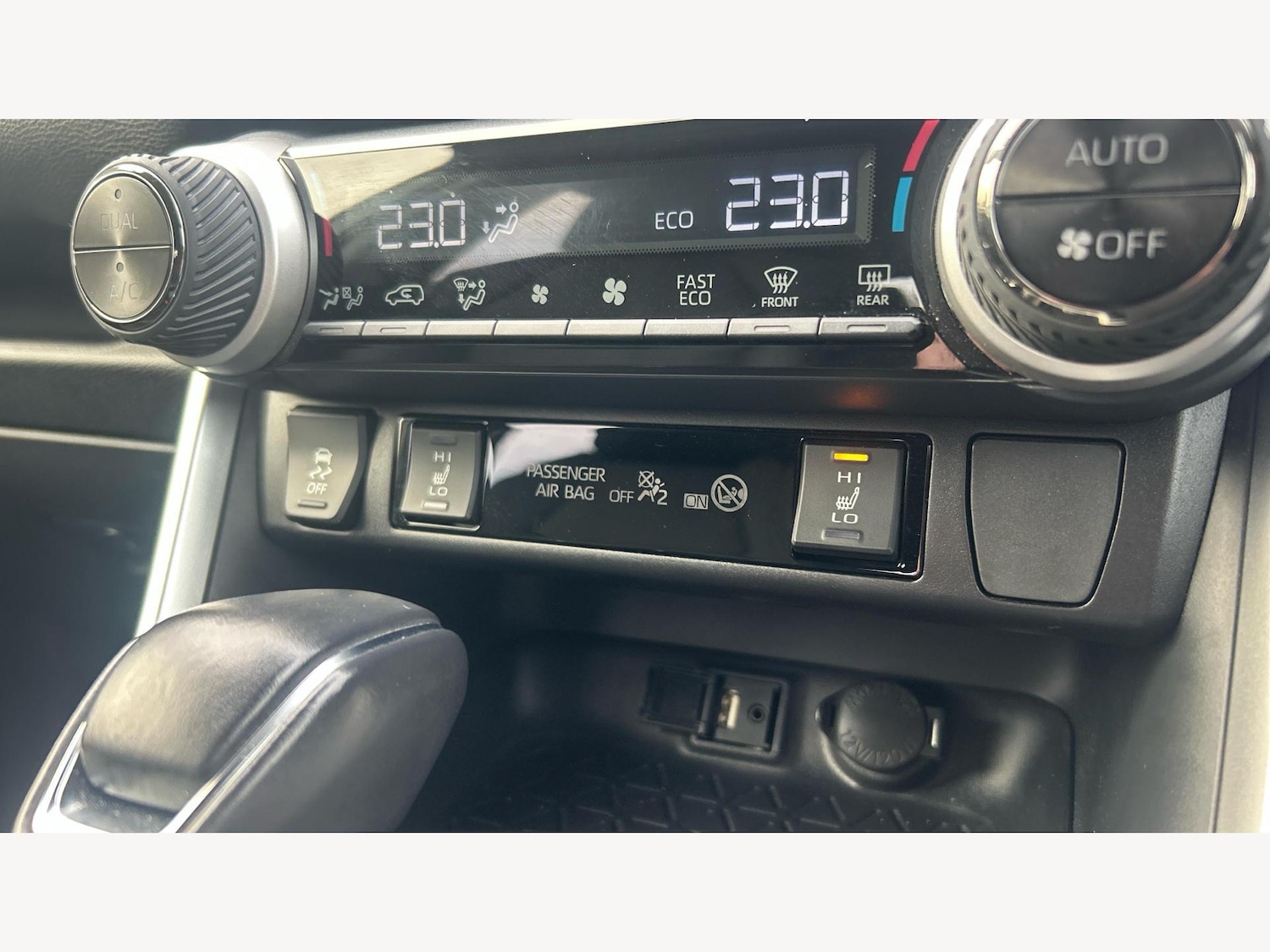 Used Toyota RAV4 2019 for sale - 77412063: Photo 22