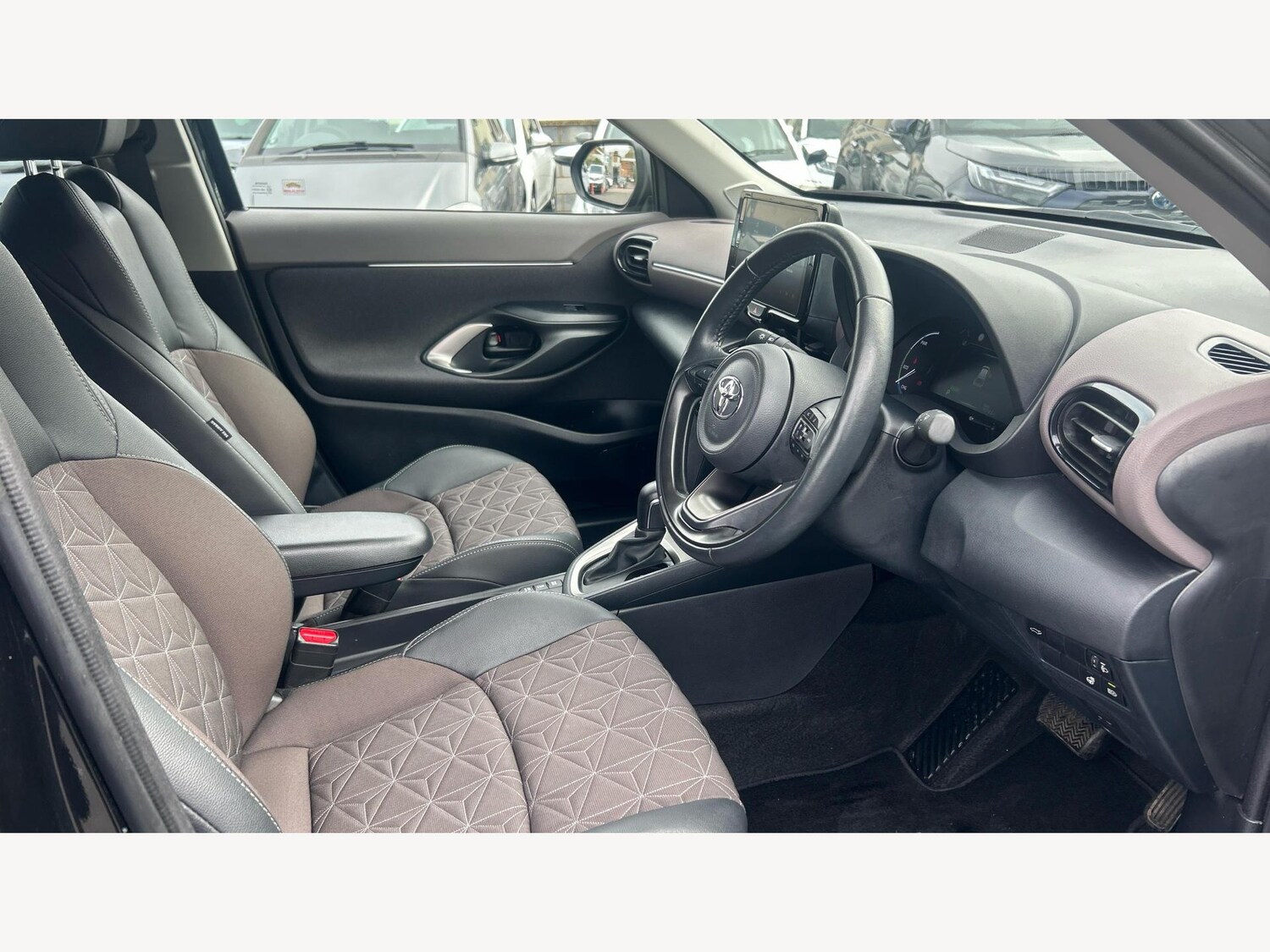 Used Toyota Yaris Cross 2023 for sale - 76259692: Photo 13