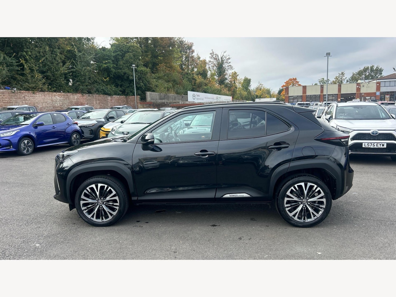 Used Toyota Yaris Cross 2023 for sale - 76259692: Photo 19