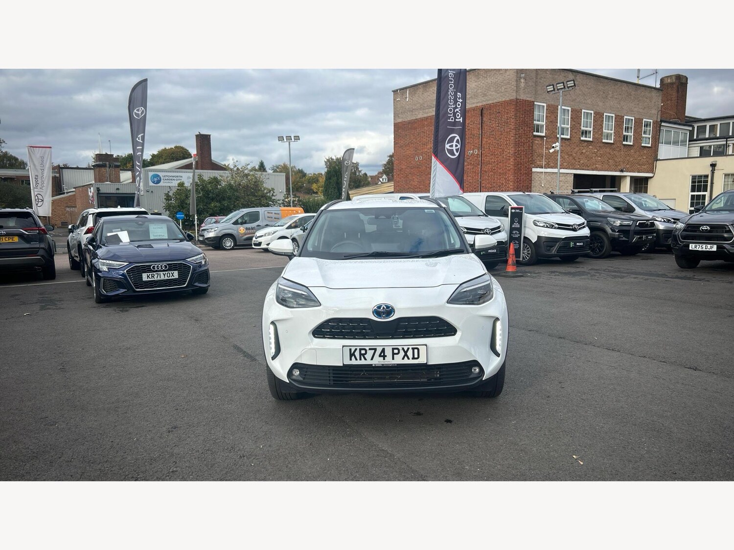 Used Toyota Yaris Cross 2024 for sale - 77040924: Photo 17