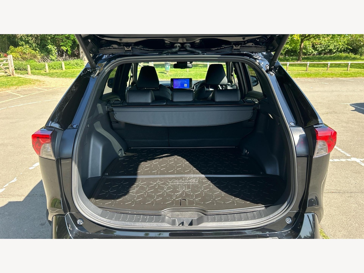 Used Toyota RAV4 2024 for sale - 76786939: Photo 16