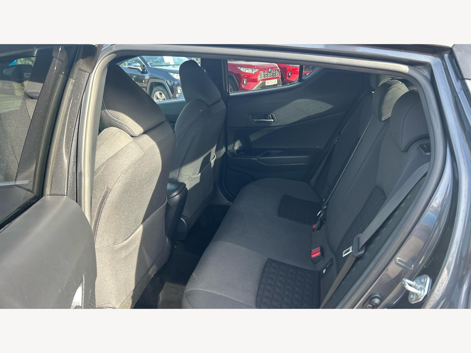 Used Toyota C-HR 2021 for sale - 77586347: Photo 15