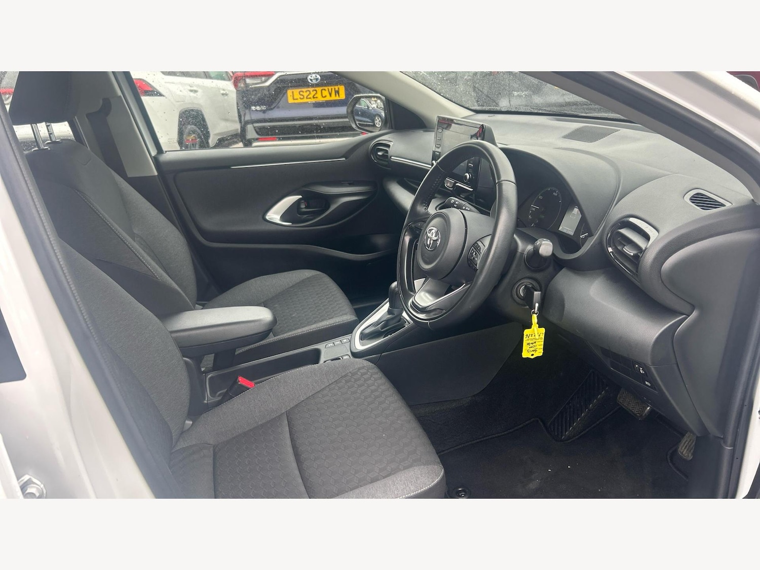 Used Toyota Yaris 2023 for sale - 77097450: Photo 13