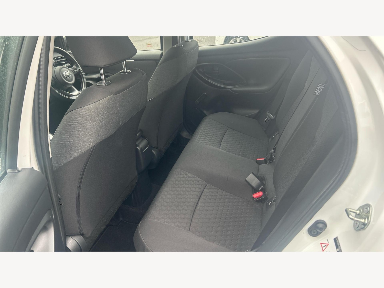 Used Toyota Yaris 2023 for sale - 77097450: Photo 15