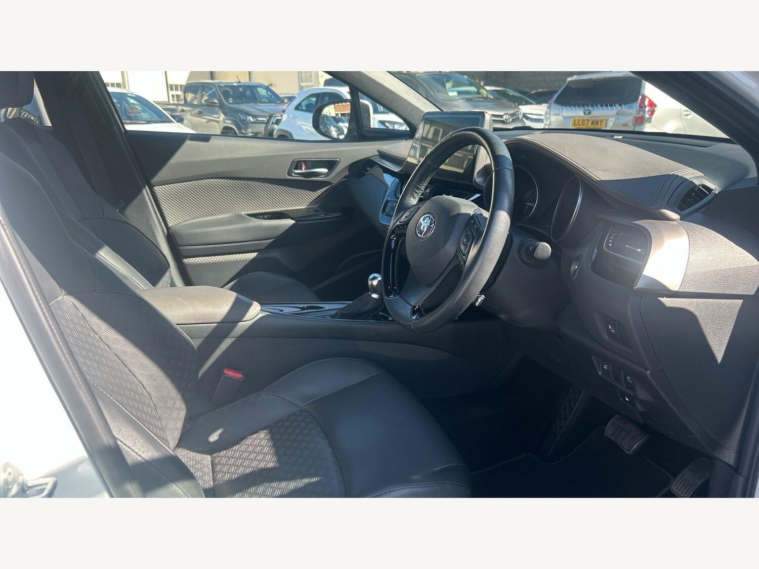Used Toyota C-HR 2023 for sale - 78170813: Photo 14