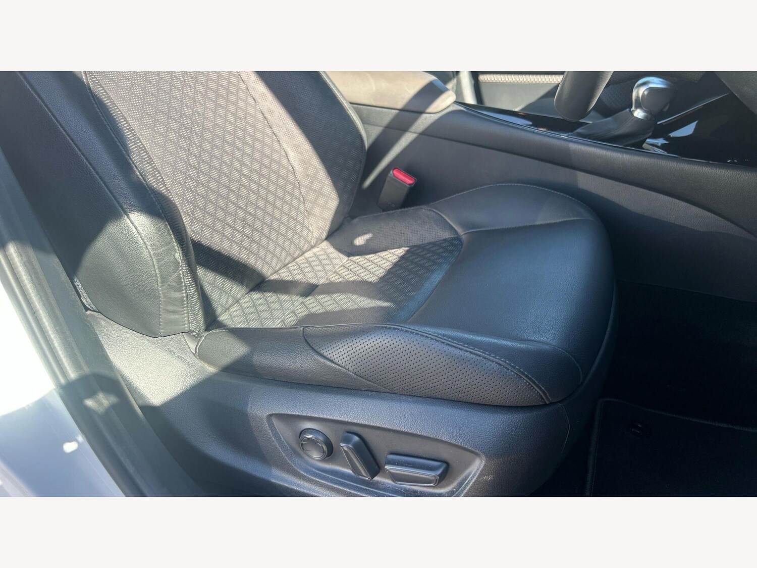 Used Toyota C-HR 2023 for sale - 78170813: Photo 19